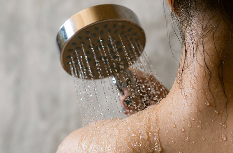 5 dấu hiệu cơ thể cảnh báo bạn không nên đi tắm