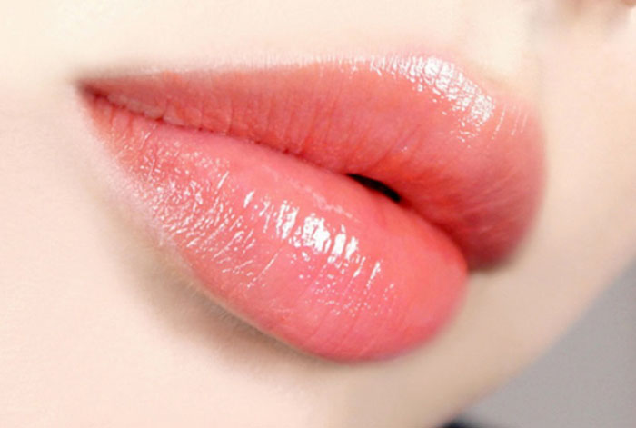 Xăm môi màu hồng cam có đẹp không?